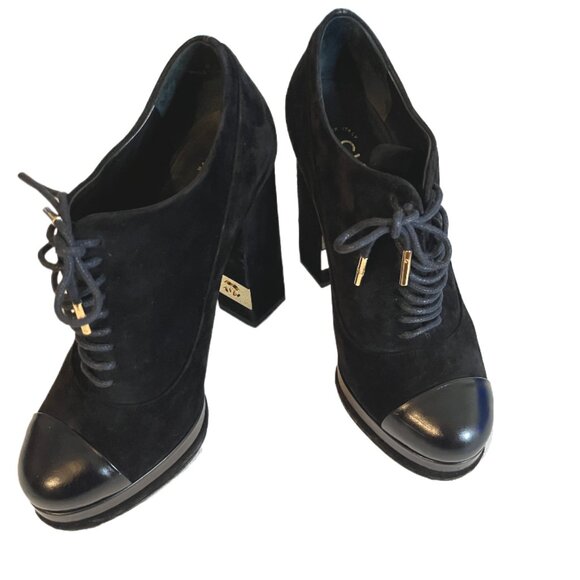 Chanel Black Suede & Leather Cap Toe Platform Booties Gold Tone CC logo Size 7.5 - Picture 1 of 15